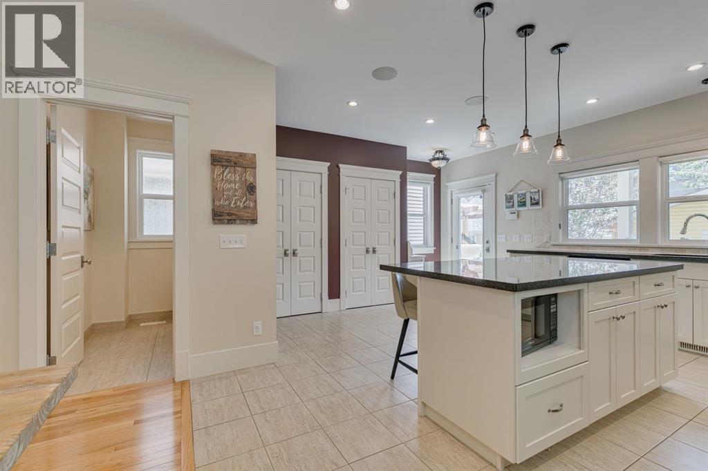 Single Family House for Sale in   Avenue SW Cliff Bungalow Calgary 