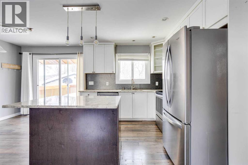 106 Hill Drive, Fort McMurray