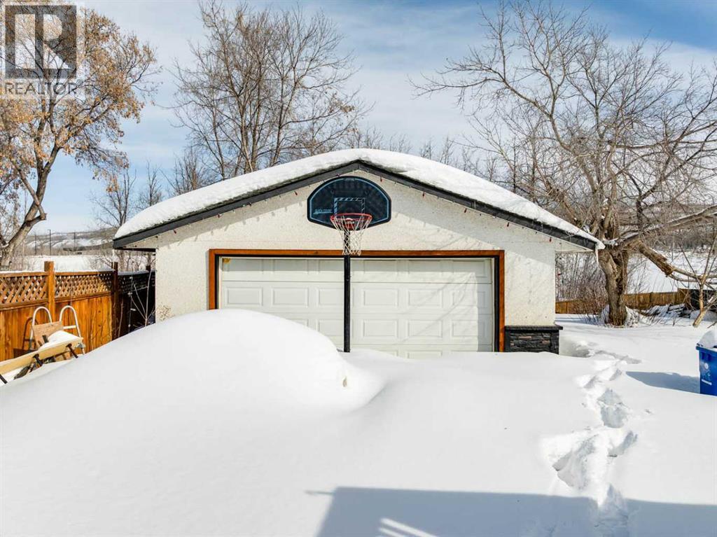 106 Hill Drive, Fort McMurray