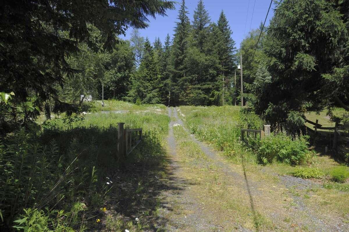 43751 FROST Road - photo 2