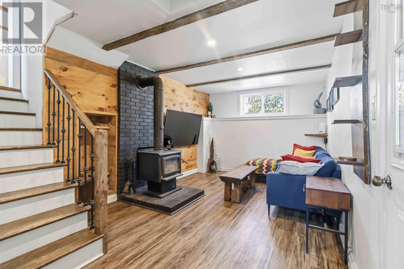 Property 30 of 49 of 1615 Highway 331