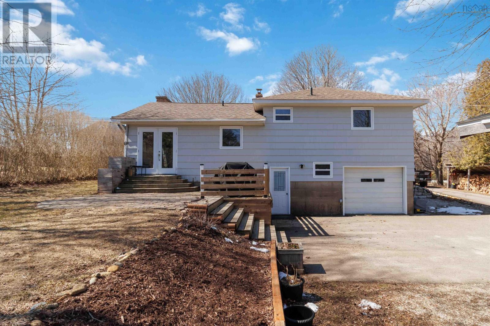 Property 4 of 49 of 1615 Highway 331