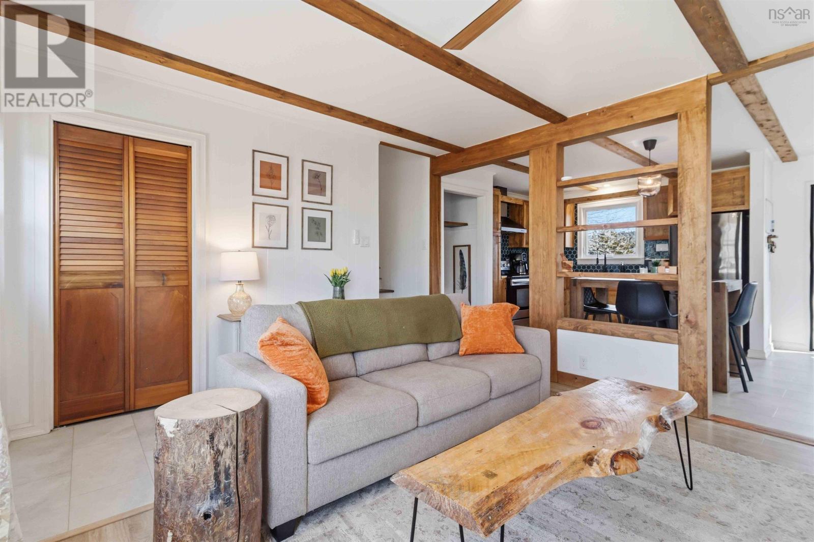 Property 14 of 49 of 1615 Highway 331