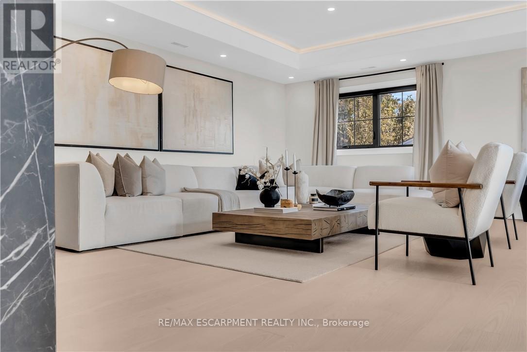 841 DANFORTH PLACE - 12
