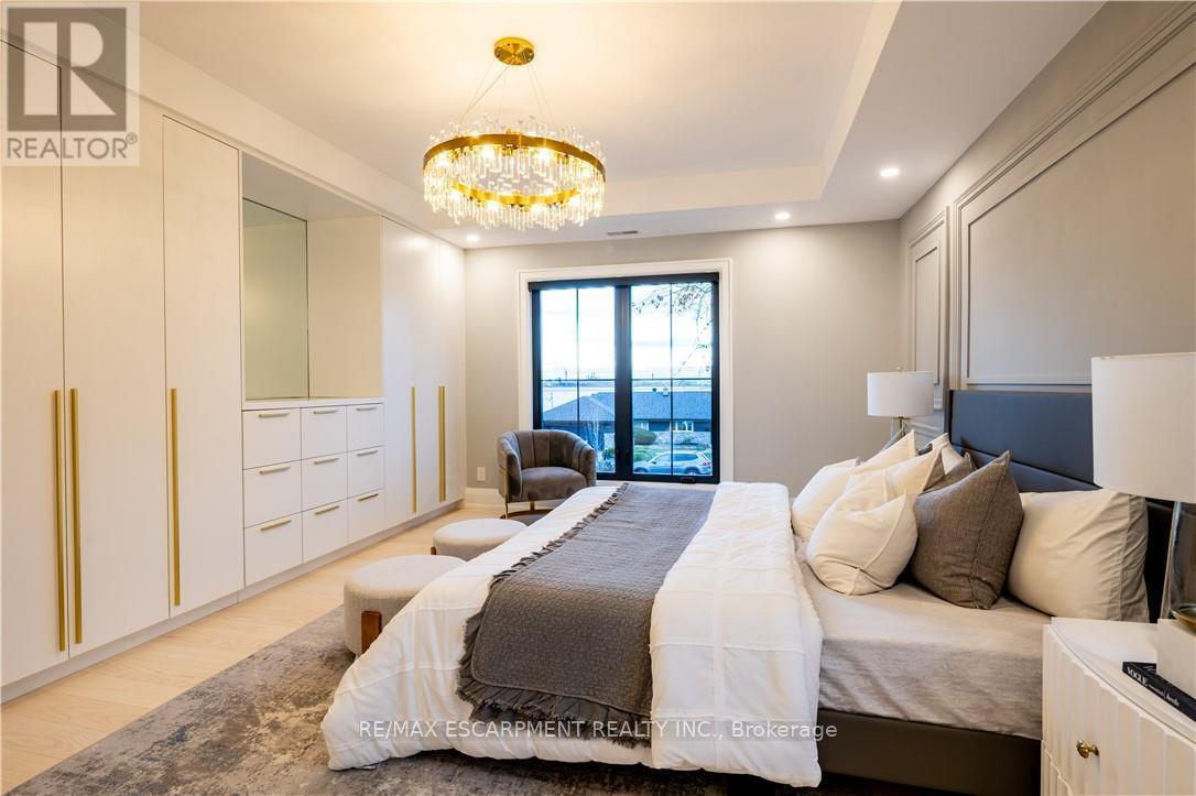 841 DANFORTH PLACE - 16