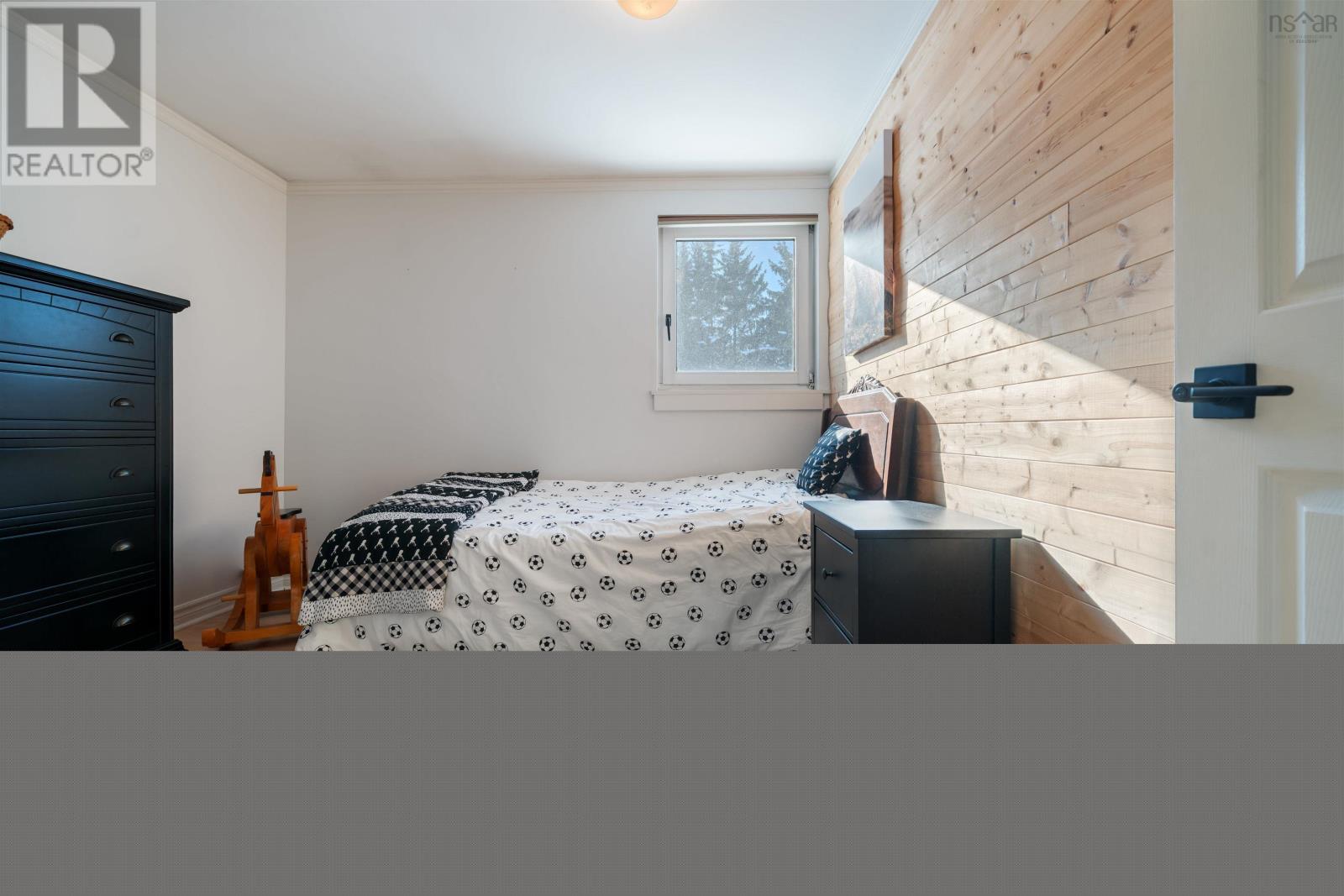 Property 38 of 49 of 8671 Highway 2