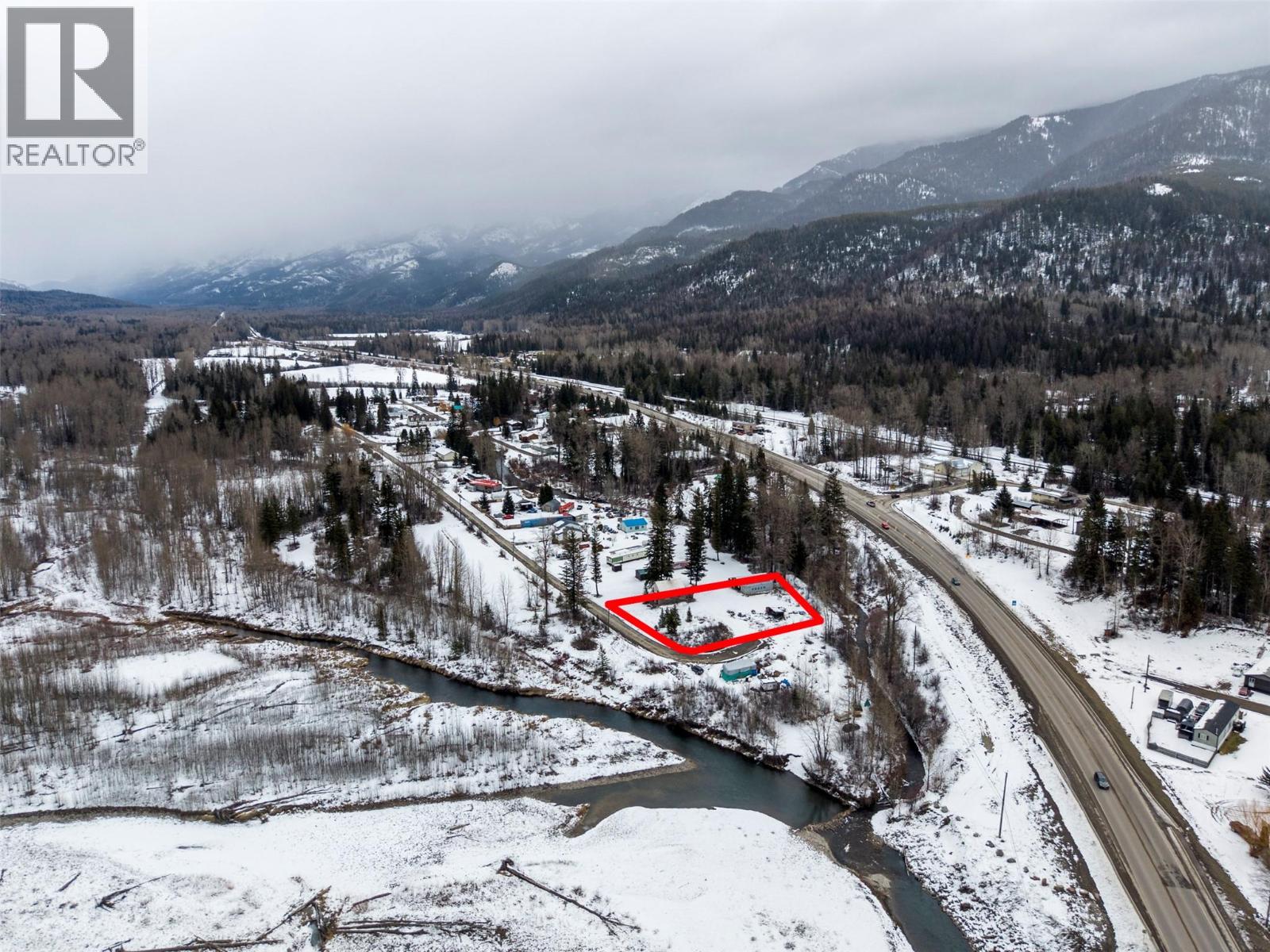  9898 VICTORIA Street, Hosmer