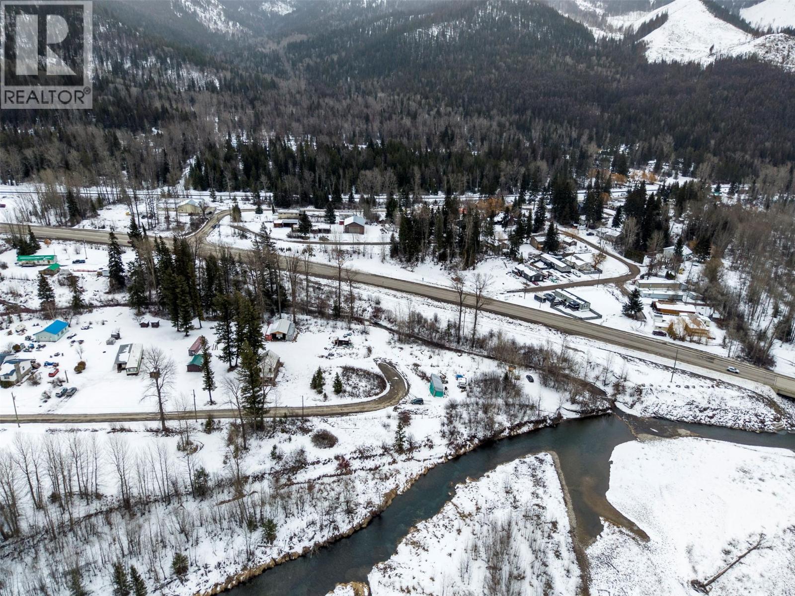  9898 VICTORIA Street, Hosmer