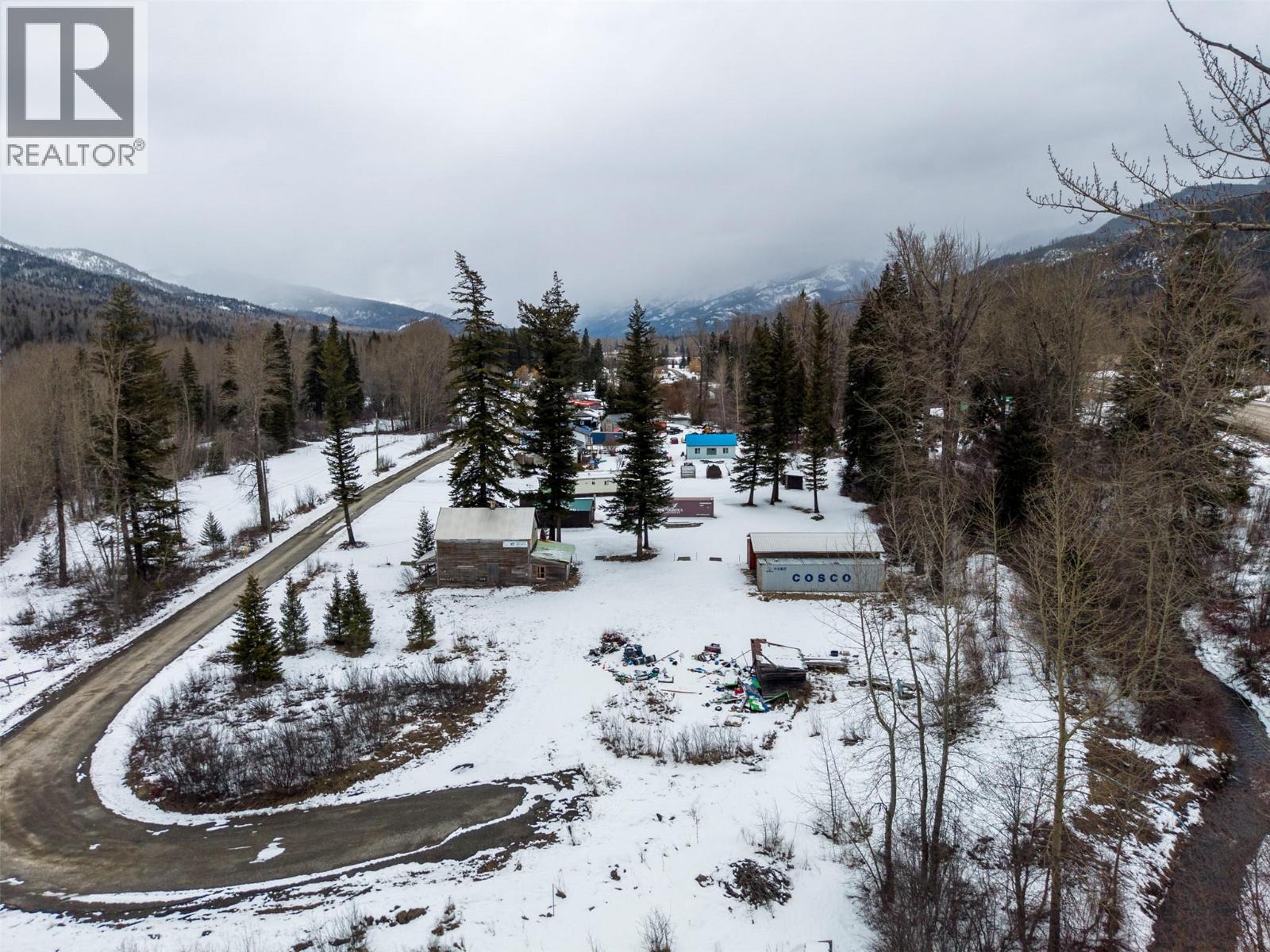  9898 VICTORIA Street, Hosmer