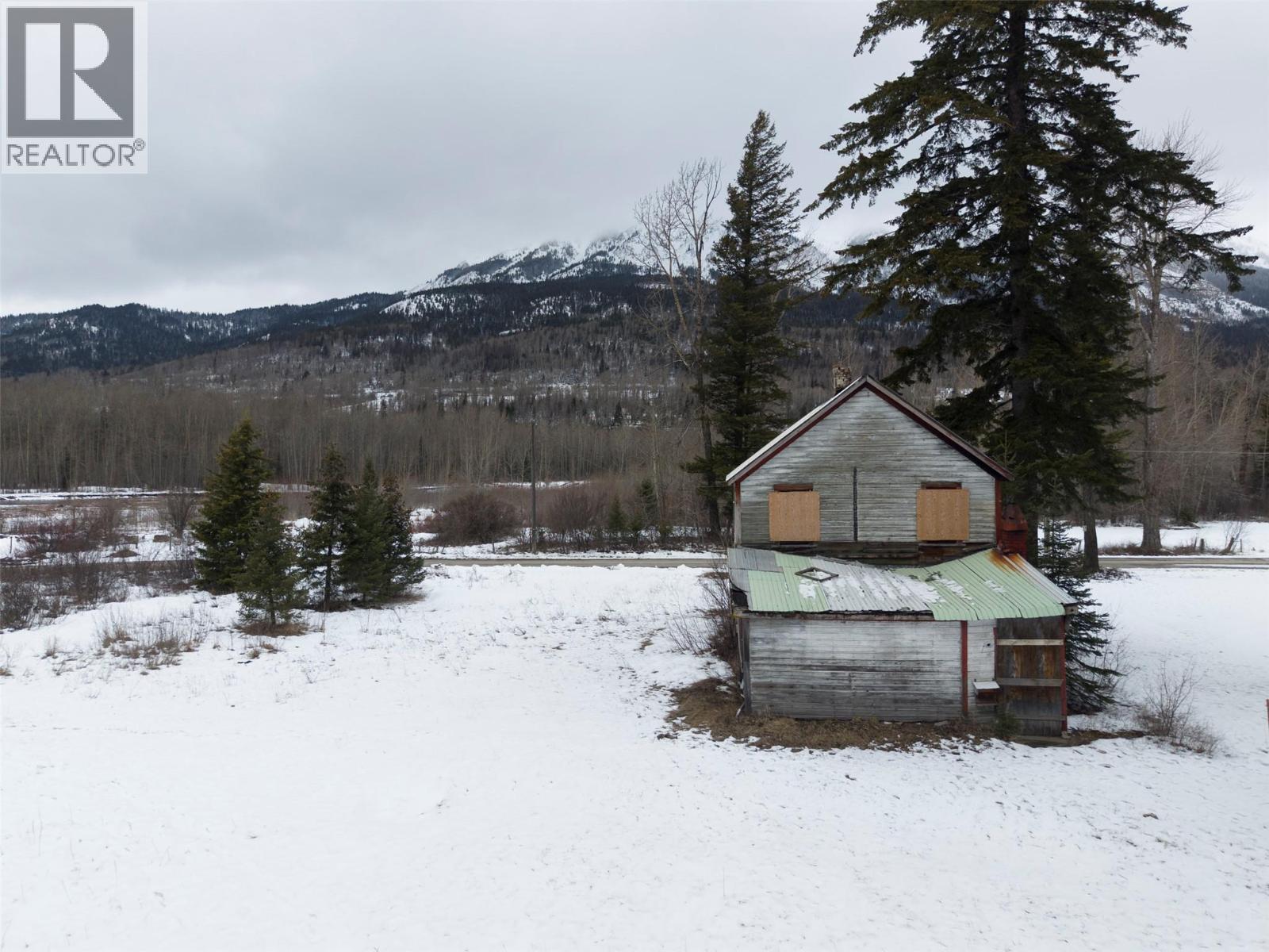  9898 VICTORIA Street, Hosmer