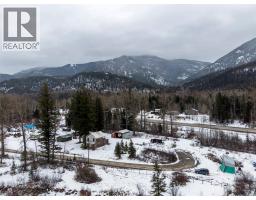 9898 Victoria Street, Hosmer, BC V0B1M5 Photo 19