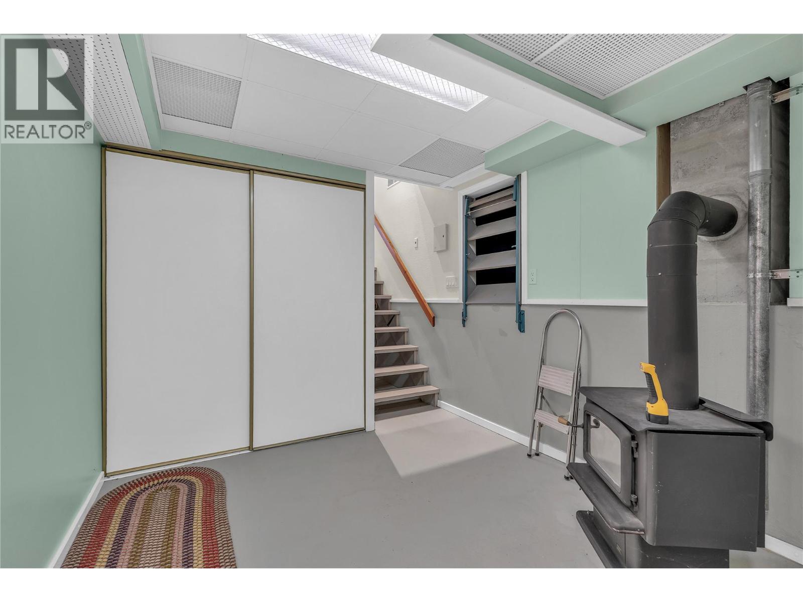  12628 Morrow Avenue, Summerland