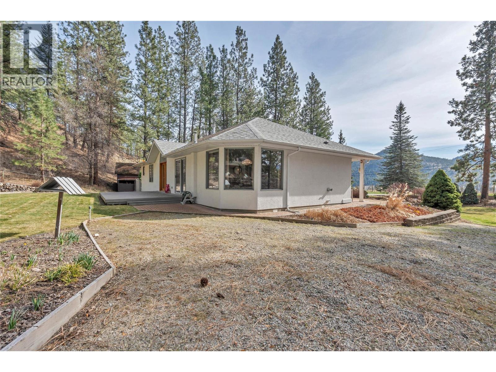  12628 Morrow Avenue, Summerland