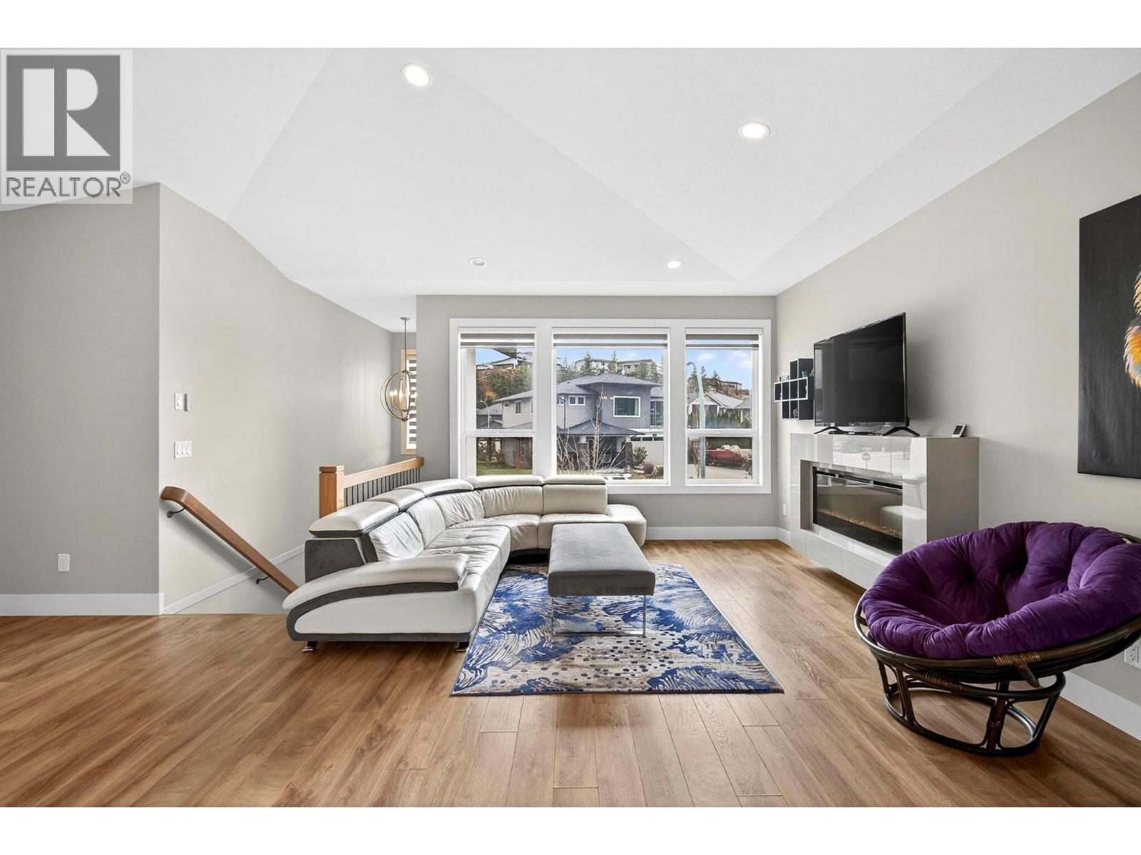 3006 Ironridge Place, West Kelowna