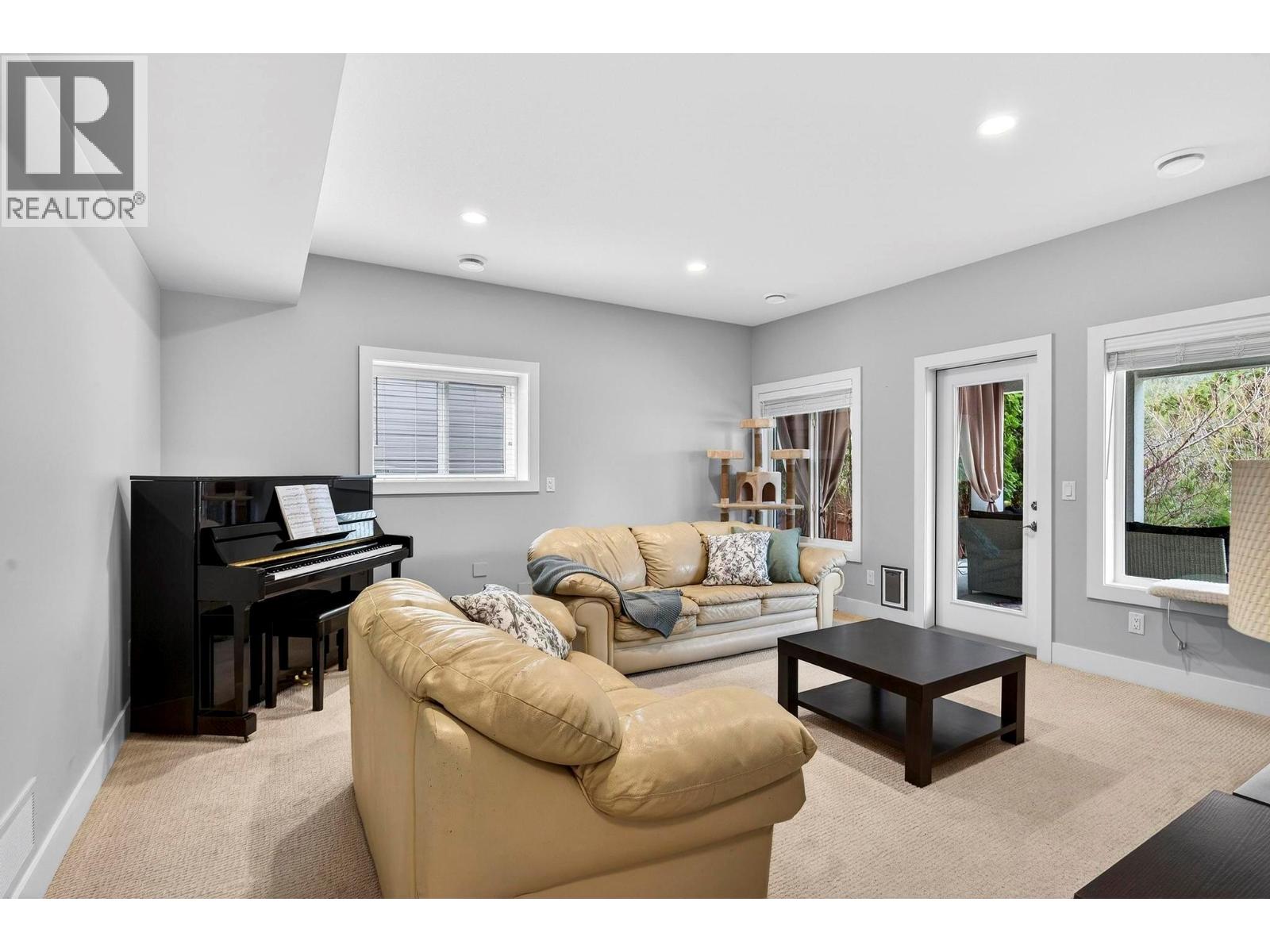 3006 Ironridge Place, West Kelowna