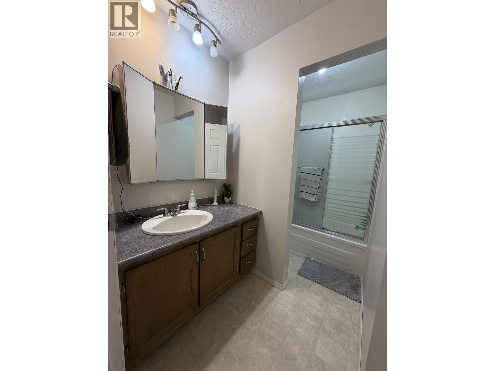9627 87 STREET - 13