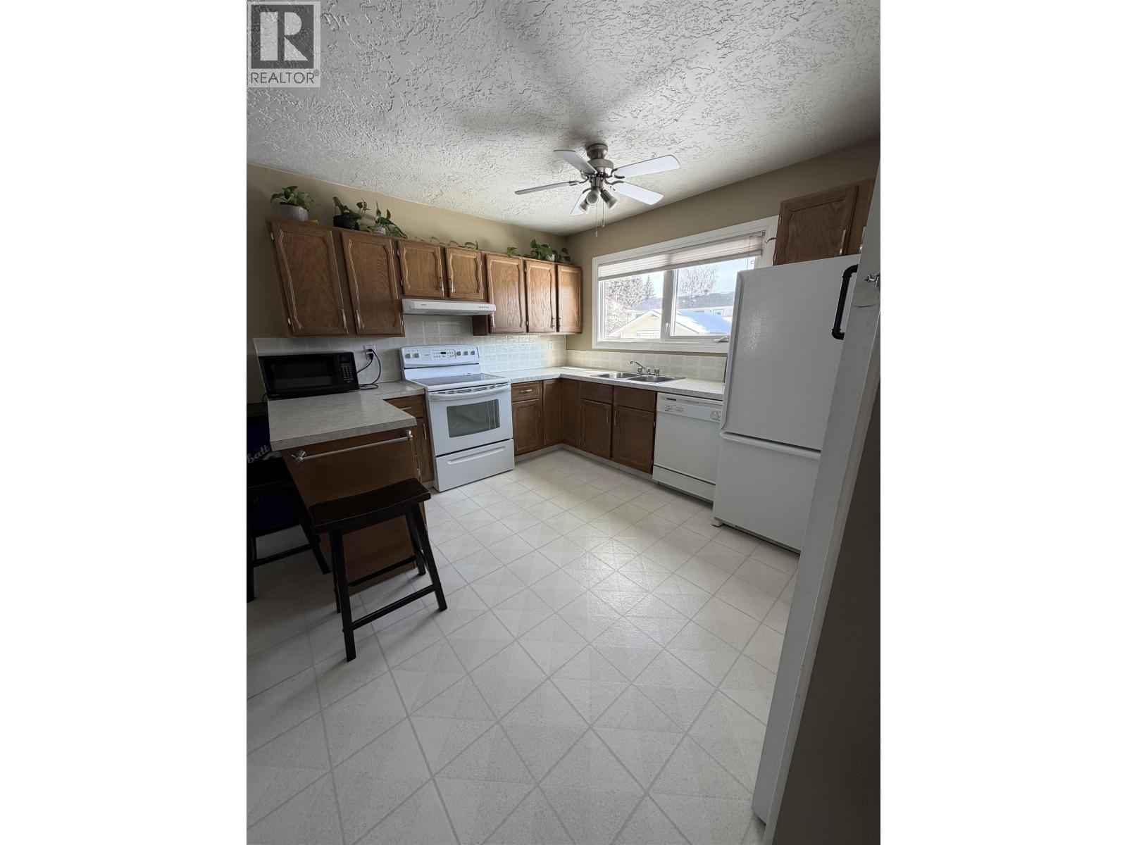 9627 87 STREET - 4