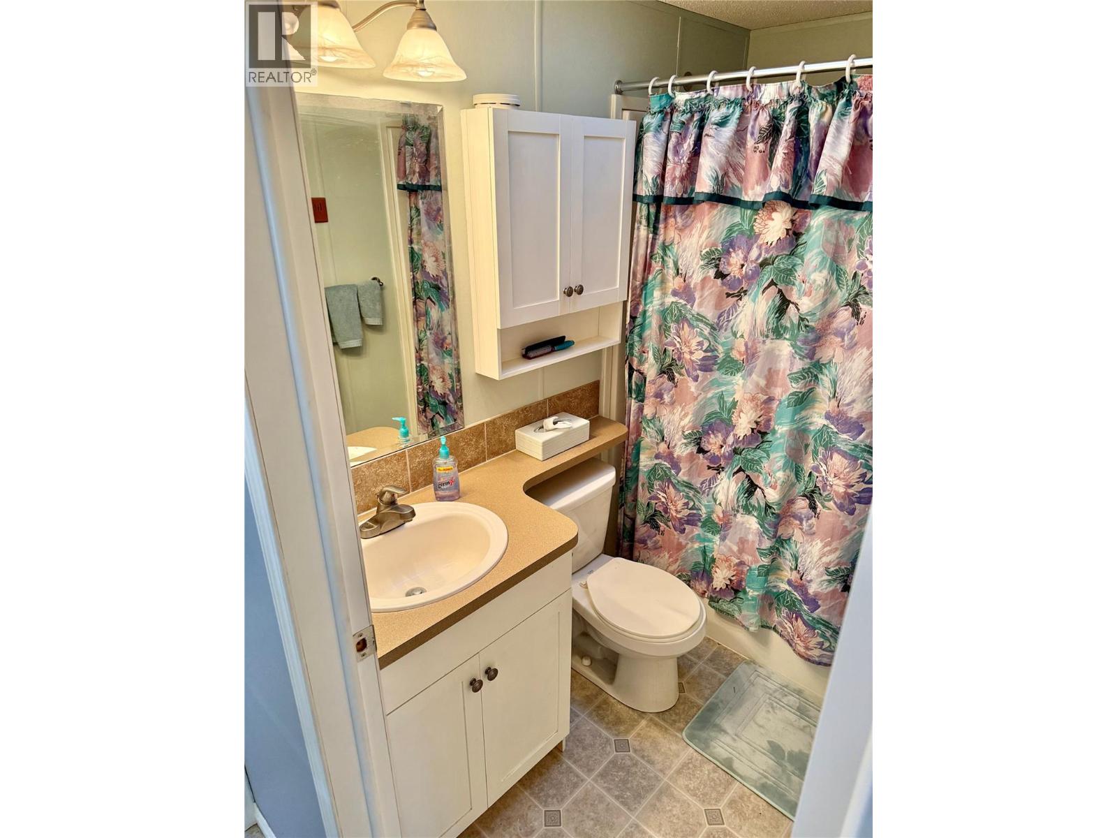 #8 7225 BOUNDARY DRIVE - 12