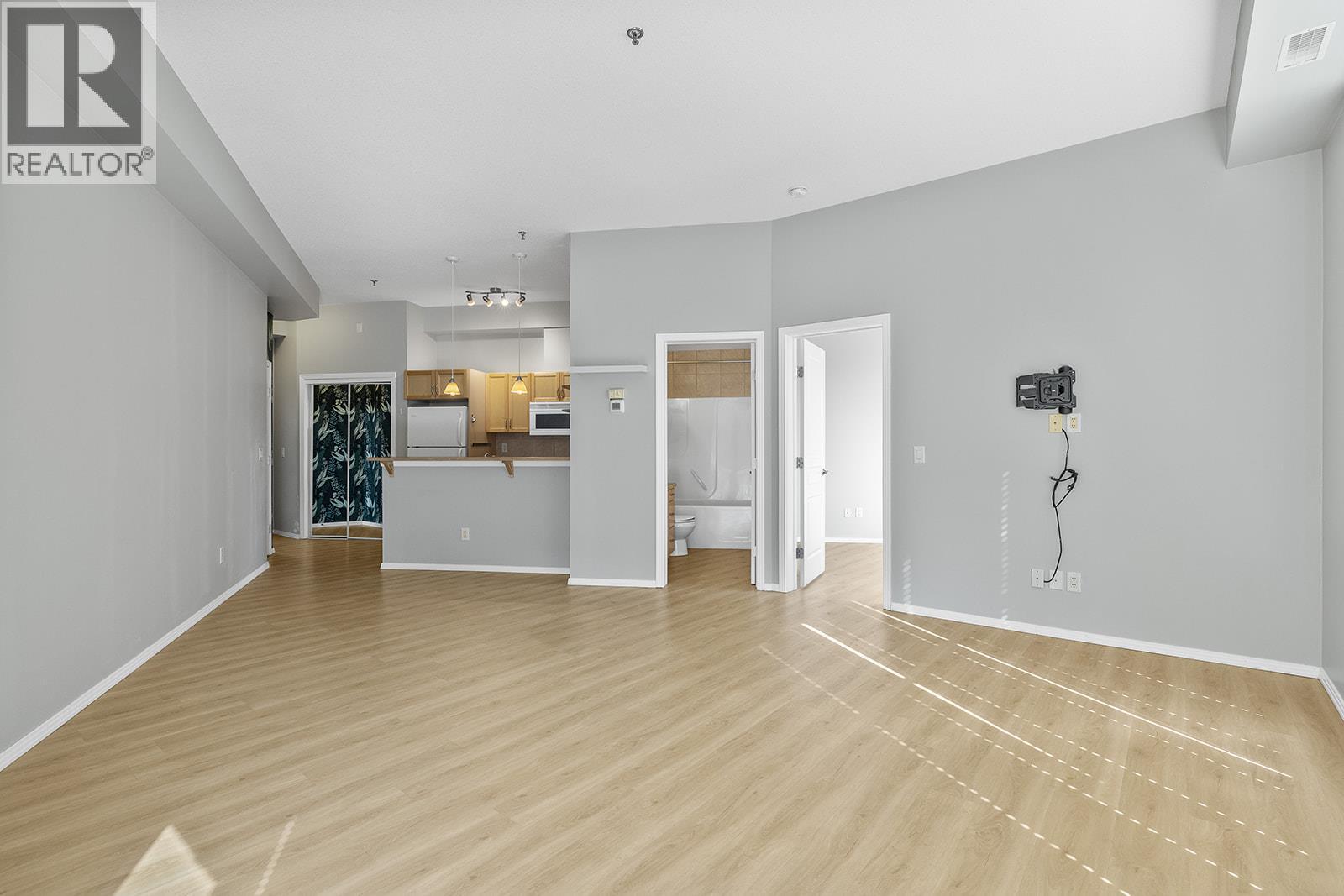 311 1327 St. Paul Street, Kelowna