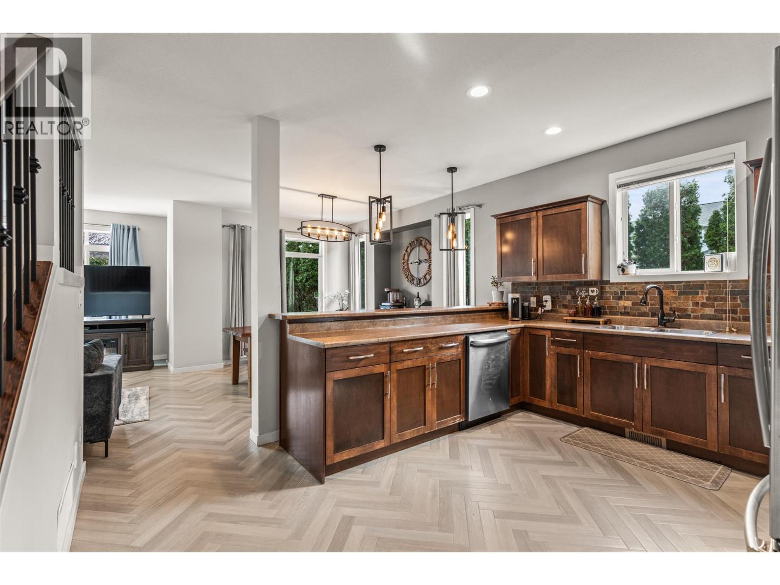 10 100 Palmer Road, Vernon