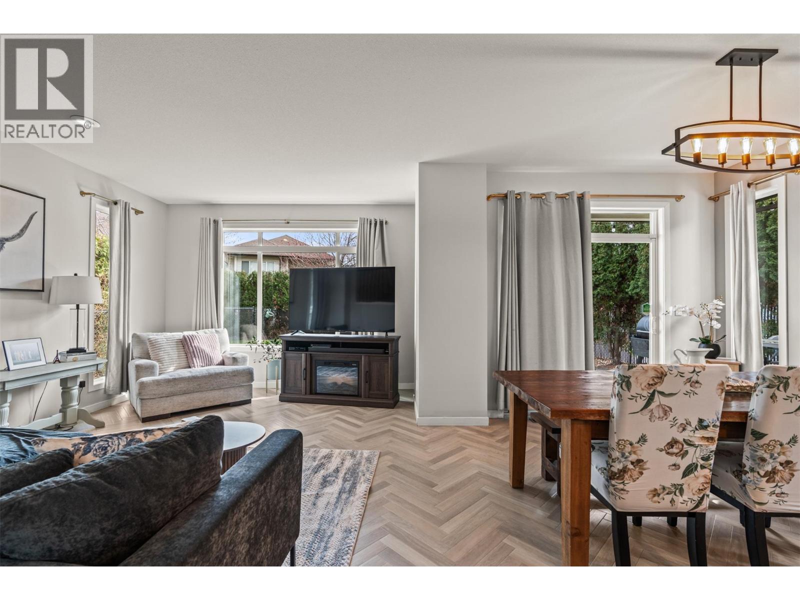 10 100 Palmer Road, Vernon