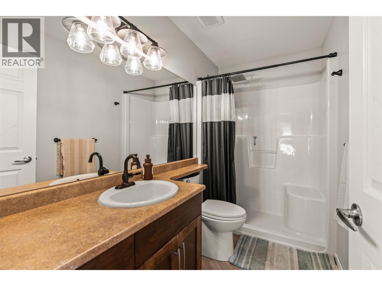 10 100 Palmer Road, Vernon