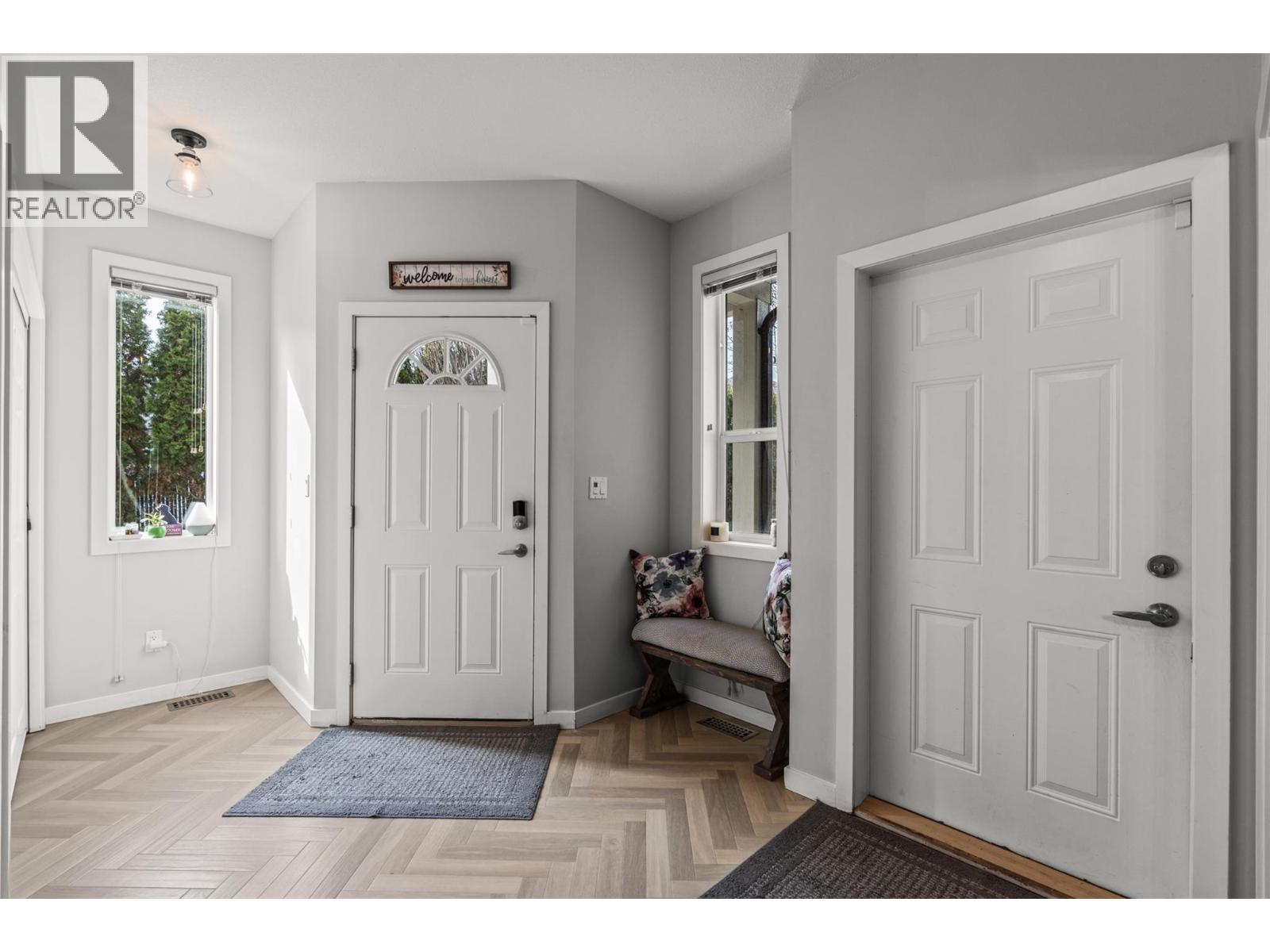 10 100 Palmer Road, Vernon