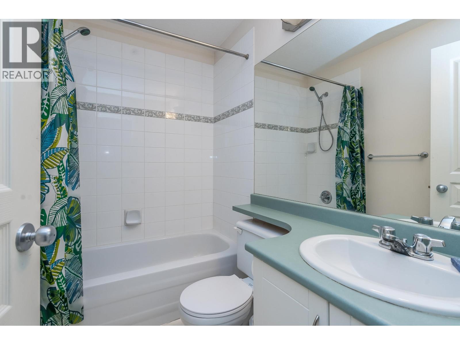 137 STAR CRESCENT, New Westminster