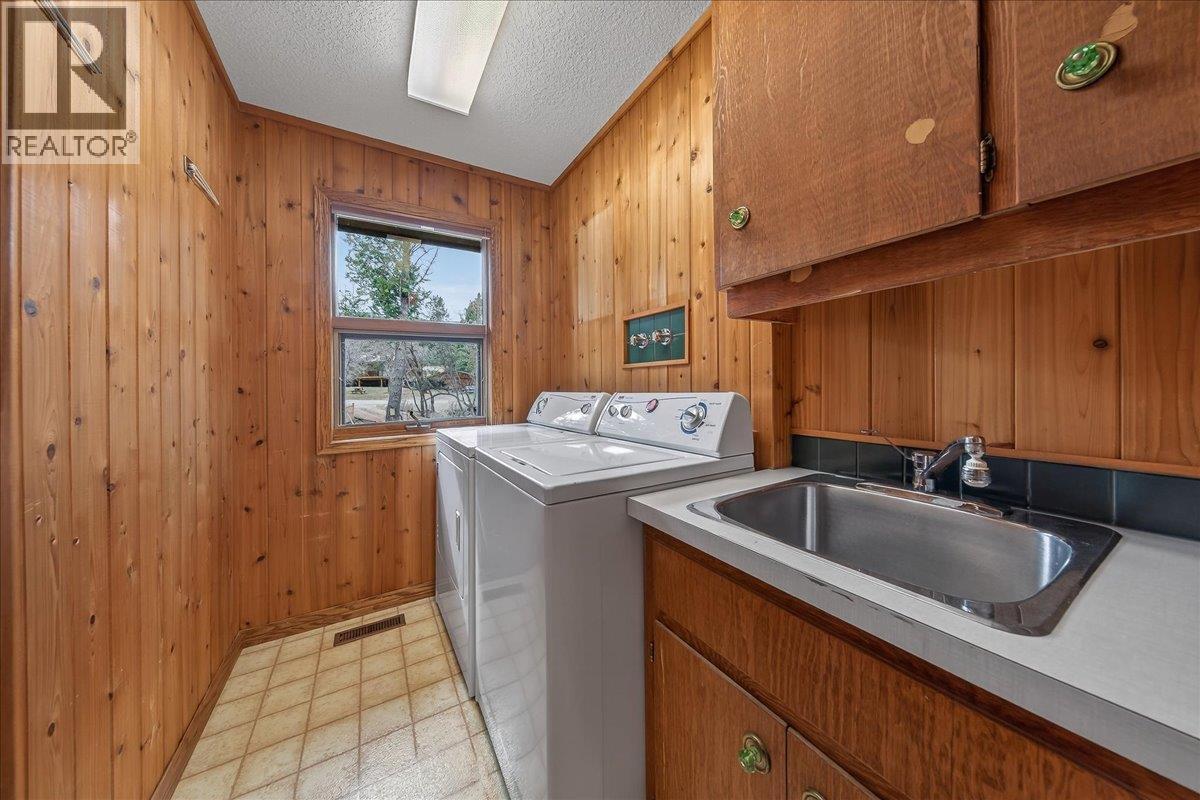  2376 Ruault Road, Invermere