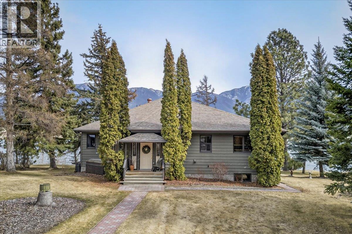  2376 Ruault Road, Invermere