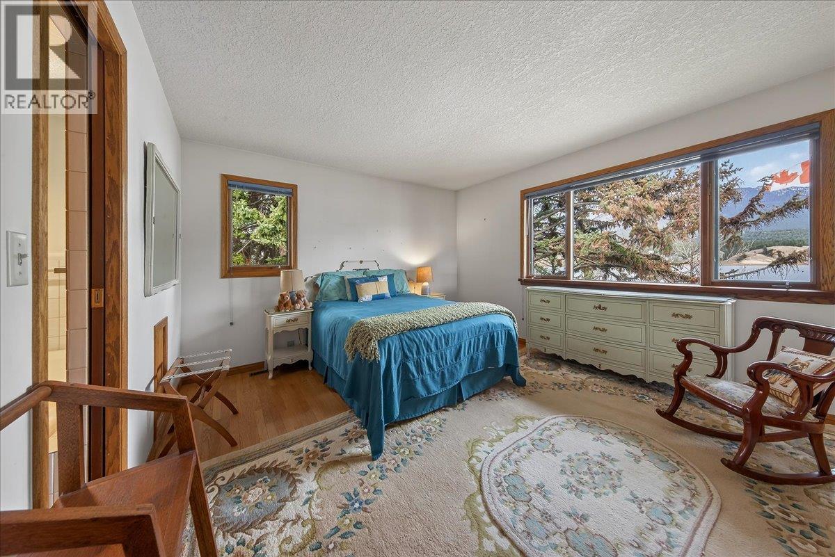  2376 Ruault Road, Invermere