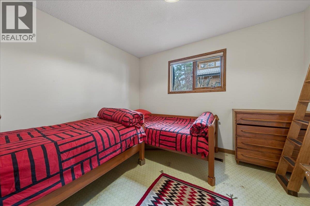  2376 Ruault Road, Invermere