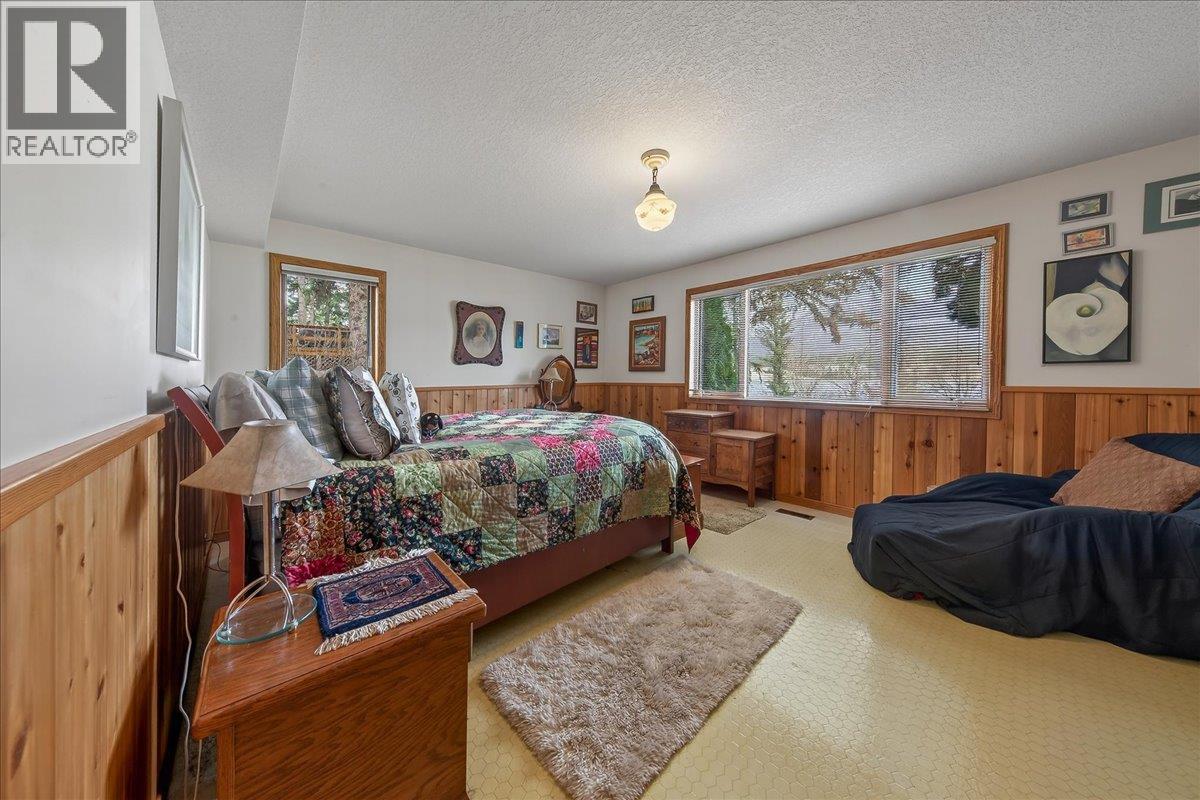  2376 Ruault Road, Invermere