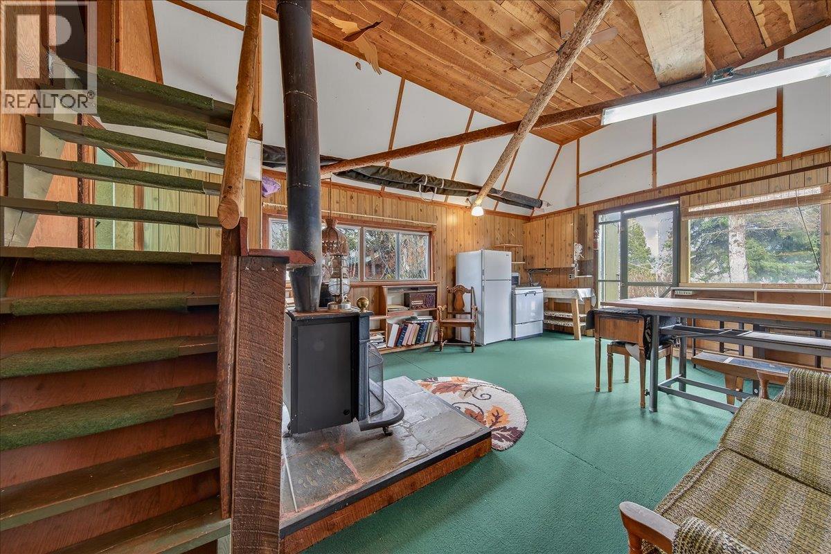  2376 Ruault Road, Invermere