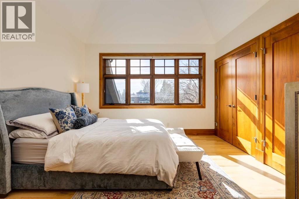 Single Family House for Sale in  Madison Avenue SW Elboya Calgary 