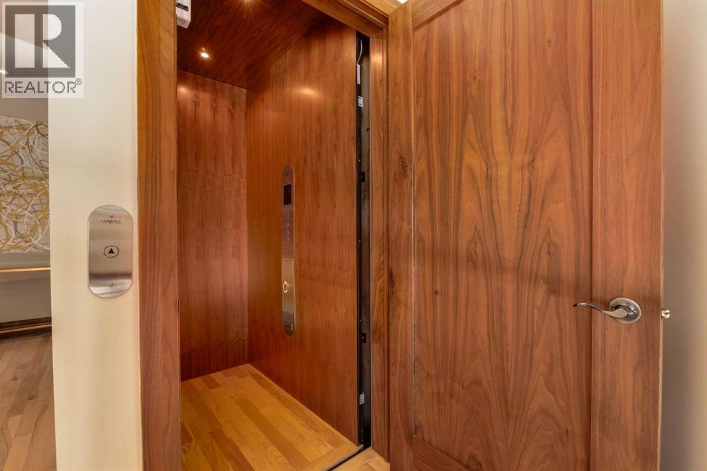 Single Family House for Sale in  Madison Avenue SW Elboya Calgary 