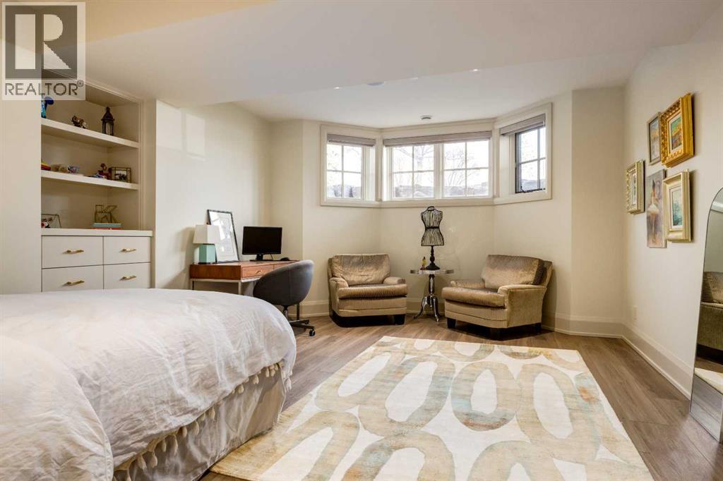 Single Family House for Sale in  Madison Avenue SW Elboya Calgary 