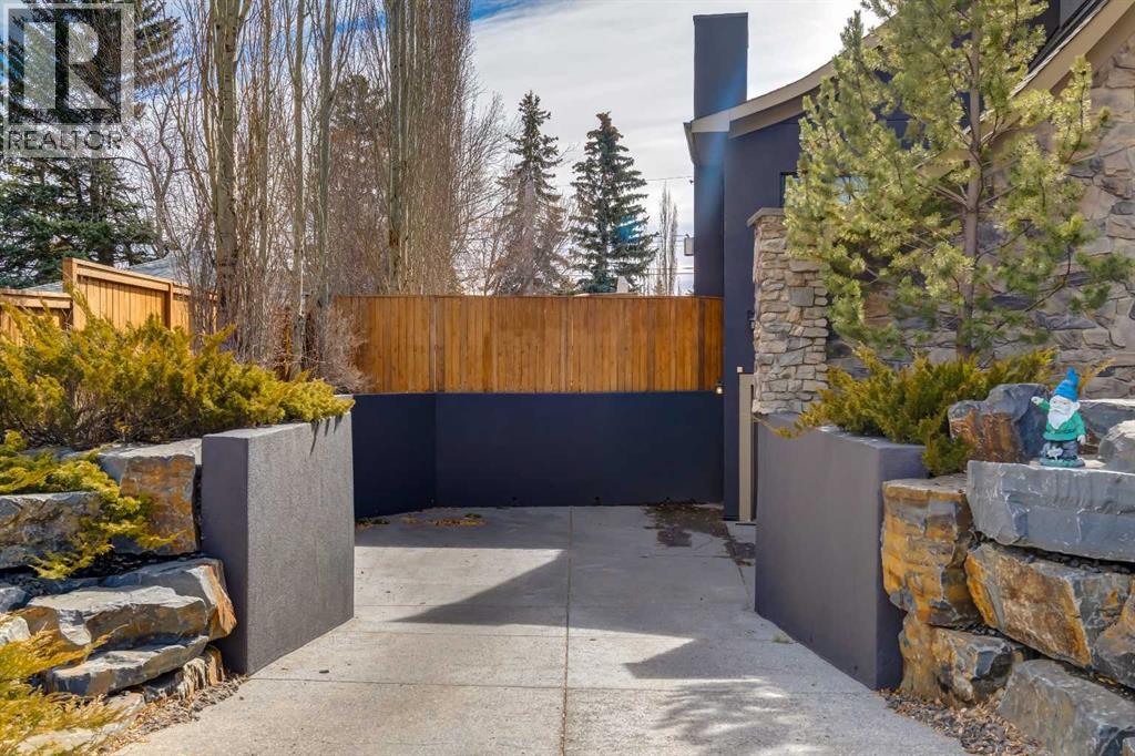 Single Family House for Sale in  Madison Avenue SW Elboya Calgary 