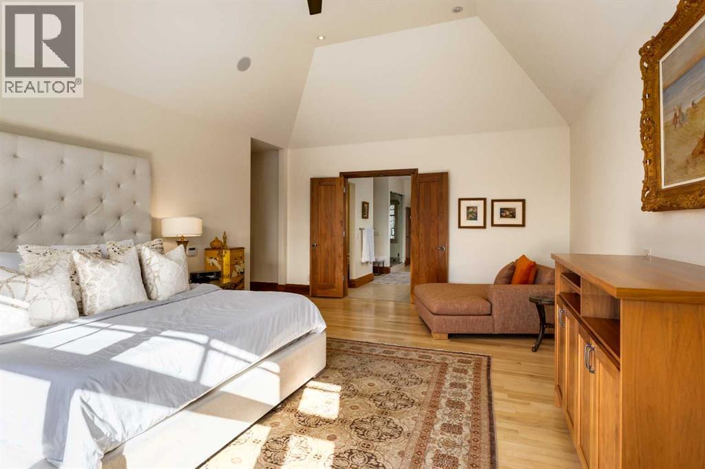 Single Family House for Sale in  Madison Avenue SW Elboya Calgary 