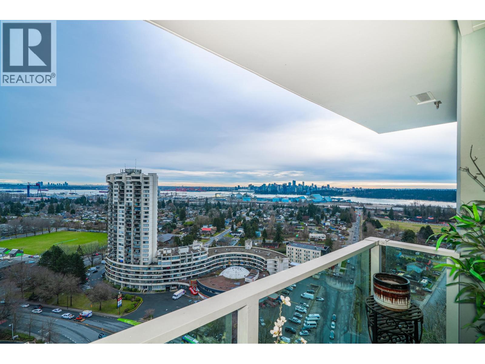2102 1632 LIONS GATE LANE