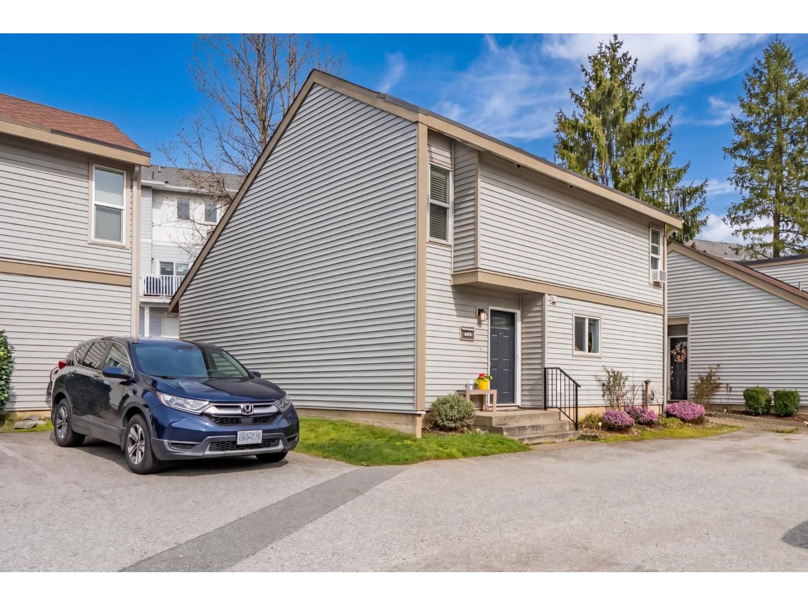 6076 GREENSIDE Drive - main photo