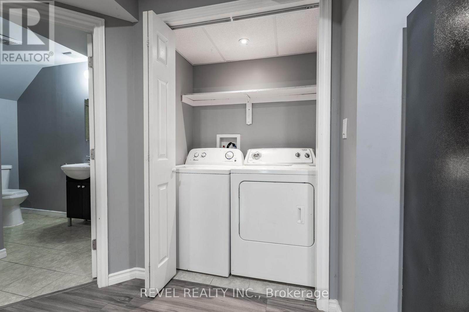 416 TANSLEY STREET - 44