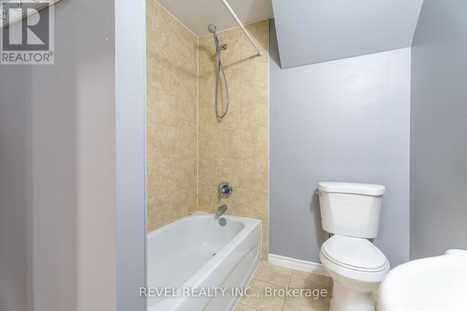 416 TANSLEY STREET - 46