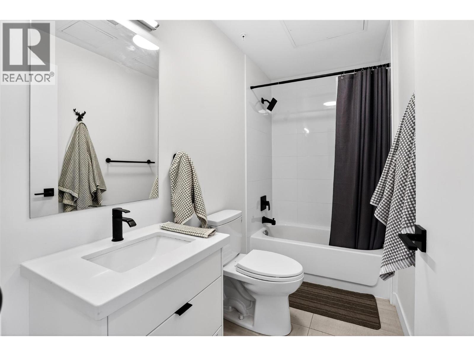 403 514 VICTORIA Street, Nelson