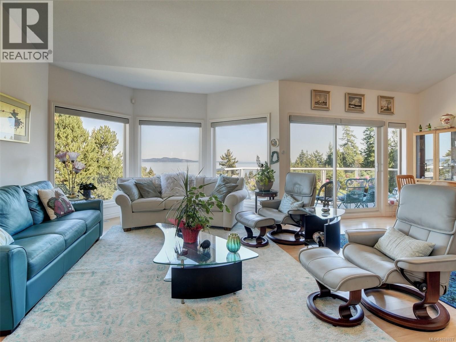  5009 Georgia Park Terrace, Saanich