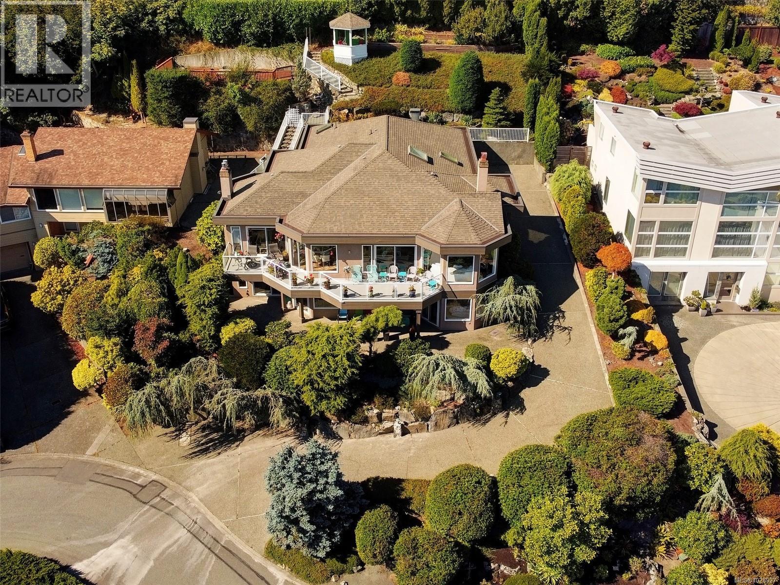  5009 Georgia Park Terrace, Saanich