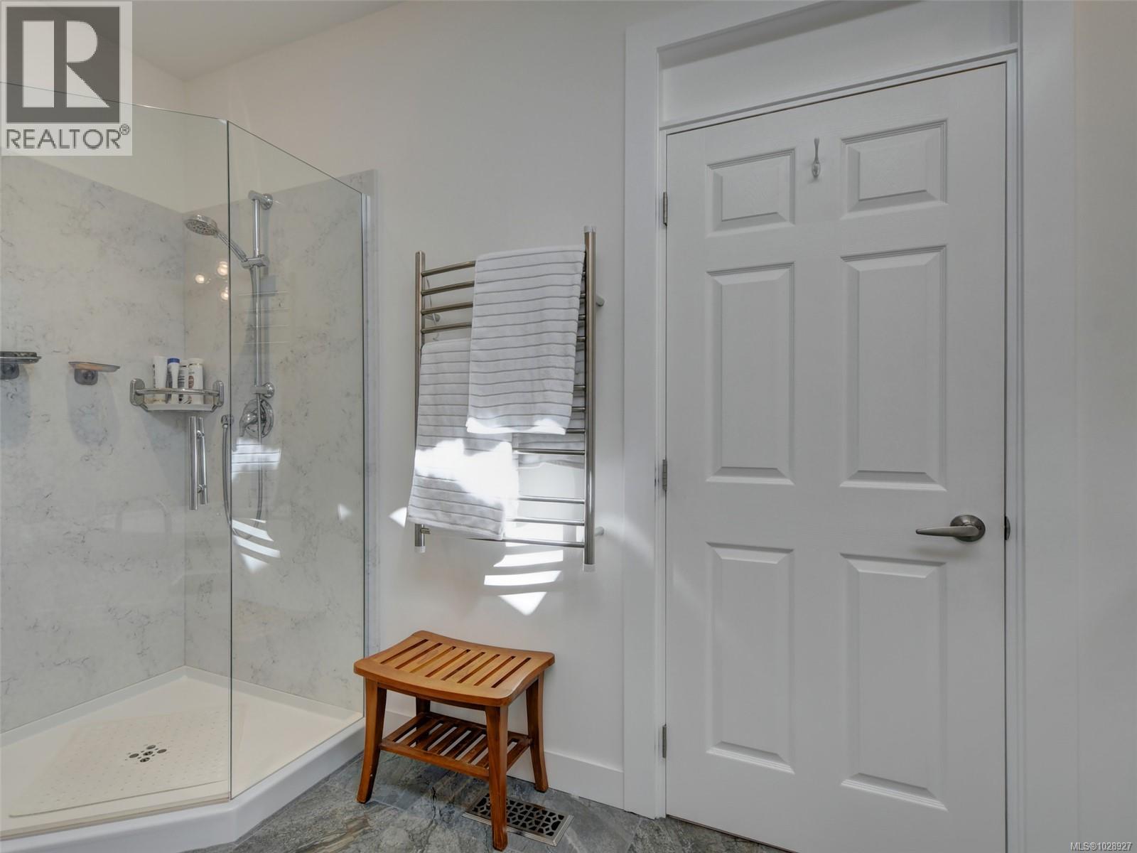  5009 Georgia Park Terrace, Saanich