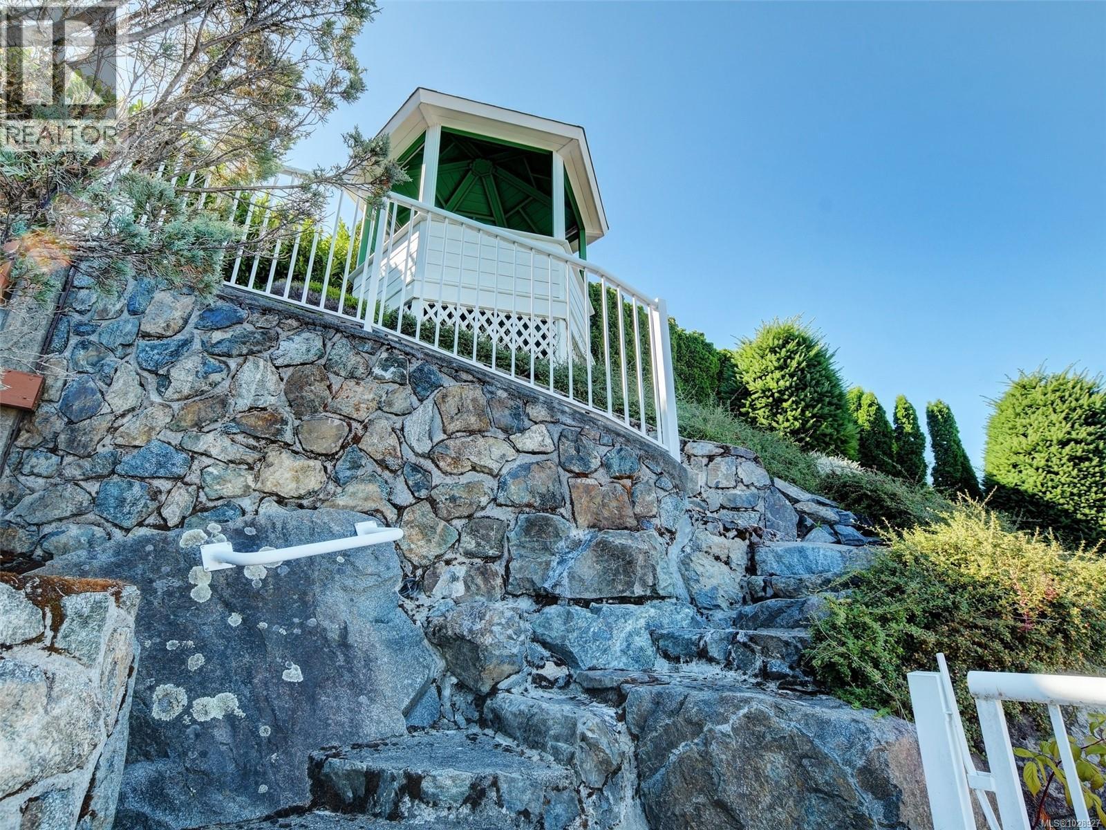  5009 Georgia Park Terrace, Saanich