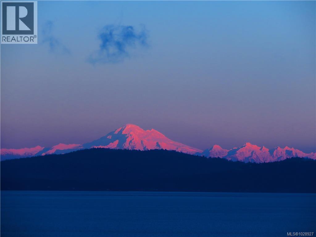  5009 Georgia Park Terrace, Saanich