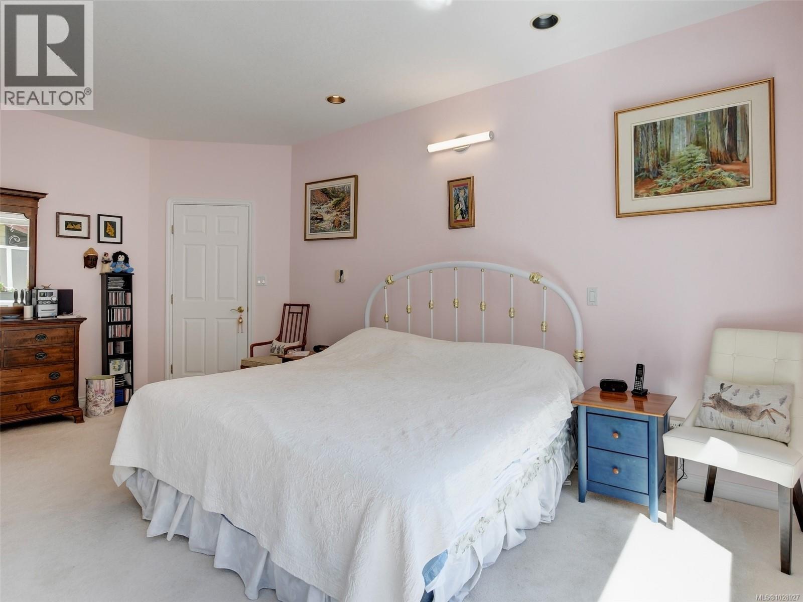  5009 Georgia Park Terrace, Saanich